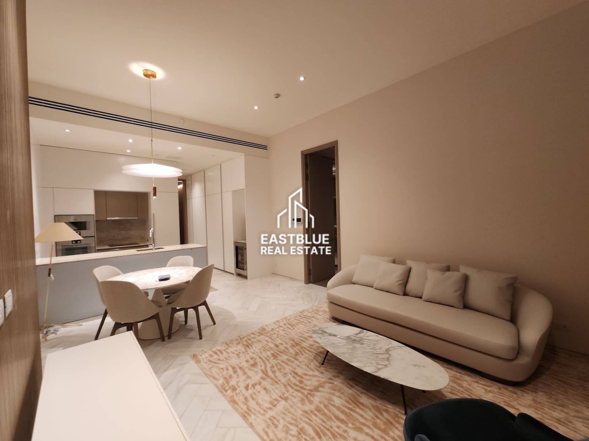 SCOPE Langsuan · 1 Bed Condo, 82 sqm, for Rent