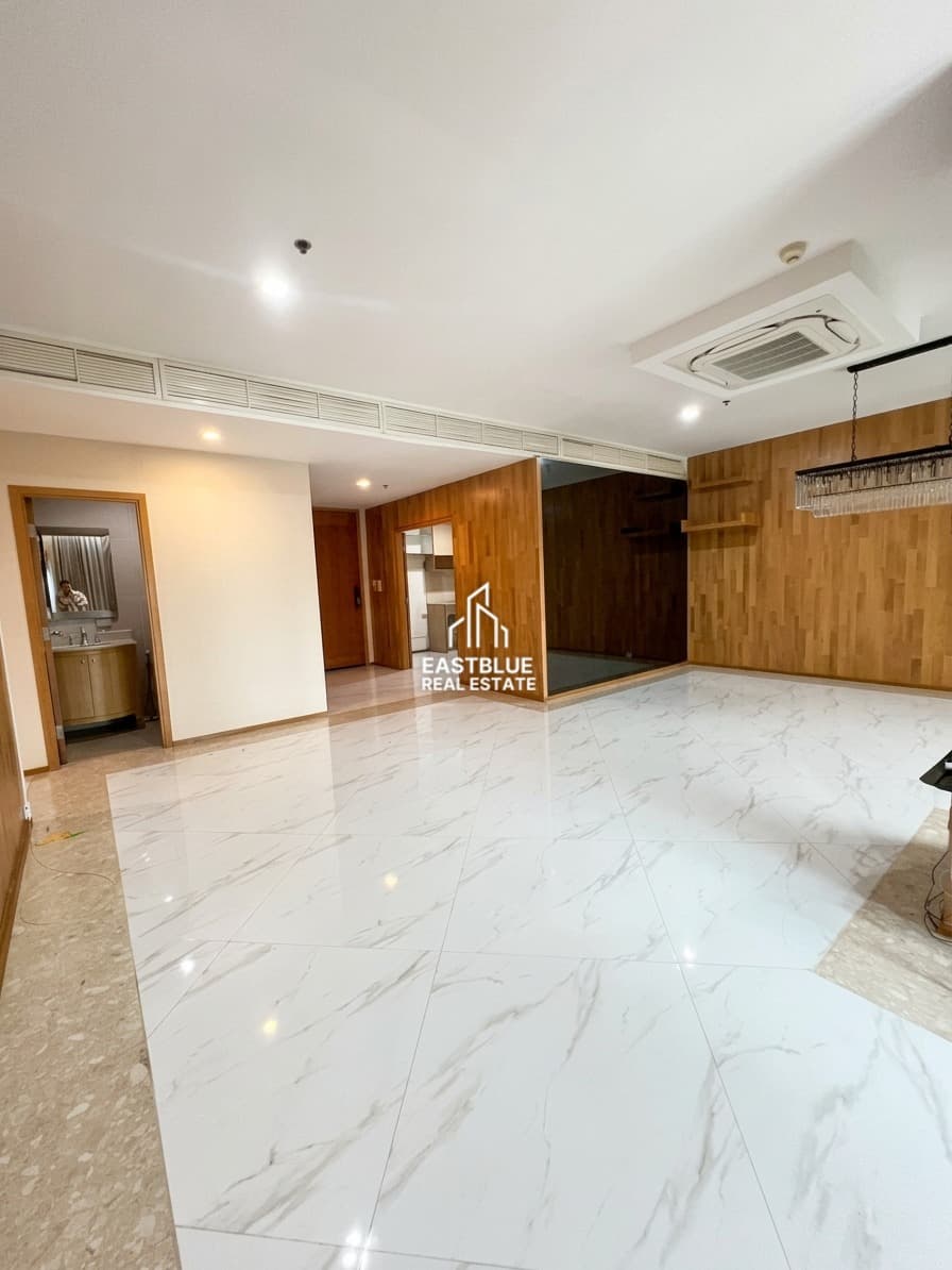 ขาย คอนโด The Empire Place · 3 ห้องนอน · 342.61 ตร.ม.
