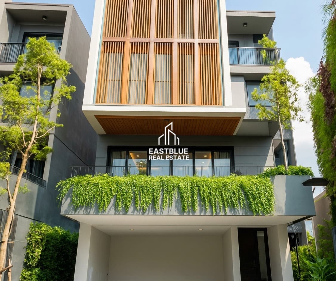 Arna Ekamai · 4 Beds House, 520 sqm, for Rent