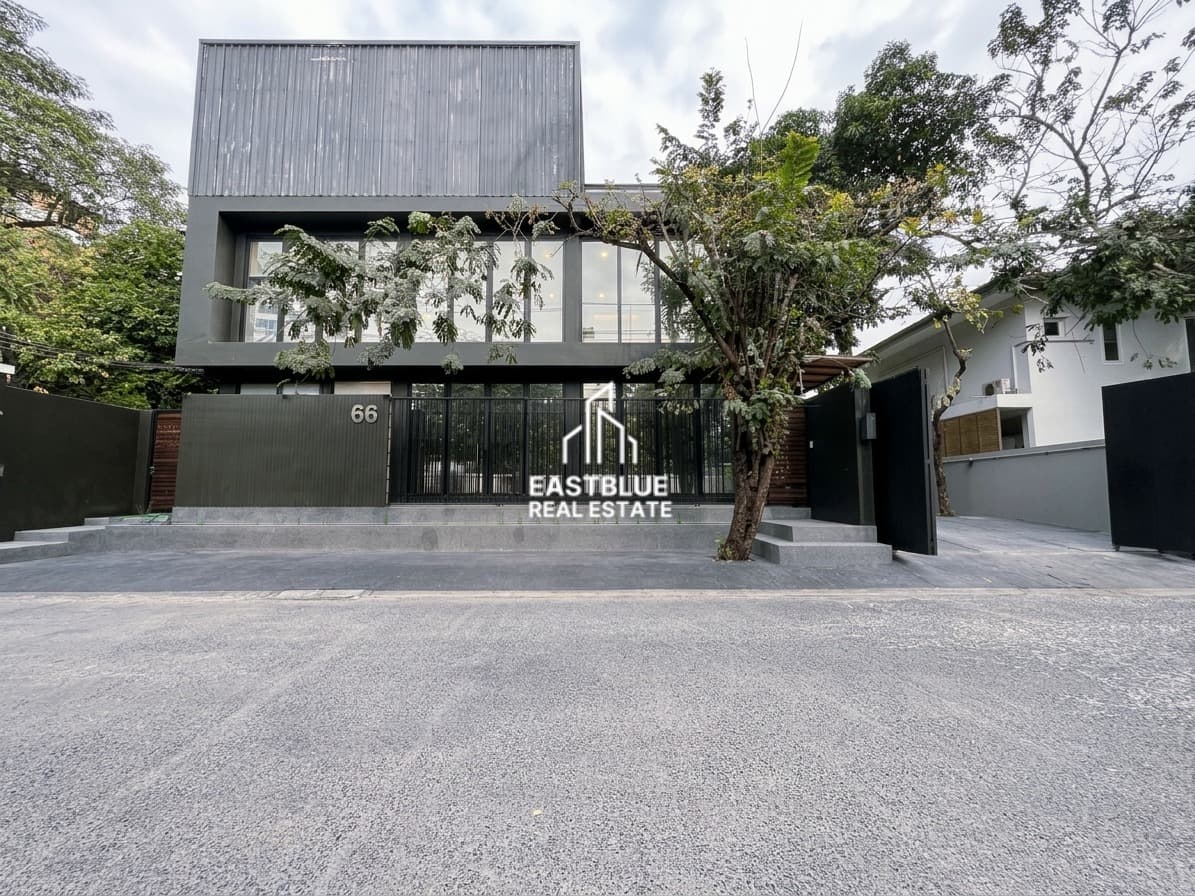 ขาย/เช่า โฮมออฟฟิศ Office Area Ladprao · 8+ ห้อง · 1200 ตร.ม.