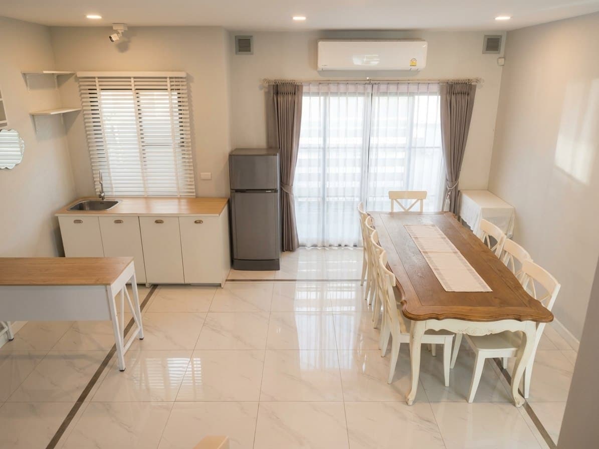 Perfect Place Sukhumvit 77-Suvarnabhumi · 4 Beds House, 230 sqm, for Rent