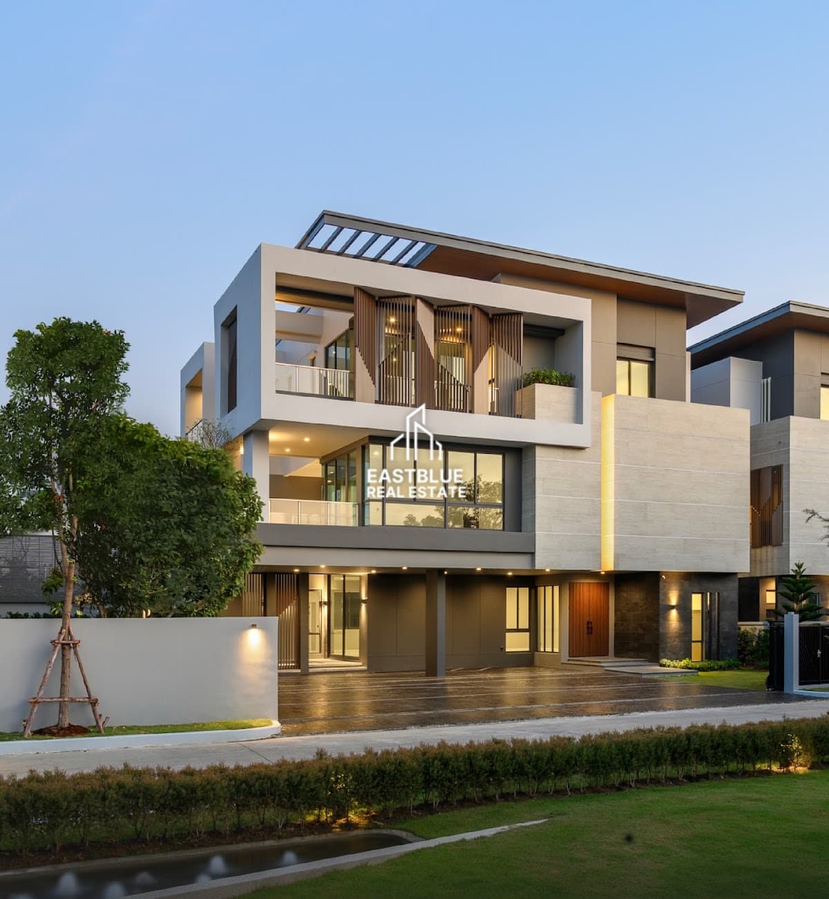 ขาย/เช่า บ้านเดี่ยว The Gentry Phatthanakan 2 · 5 ห้องนอน · 560 ตร.ม.