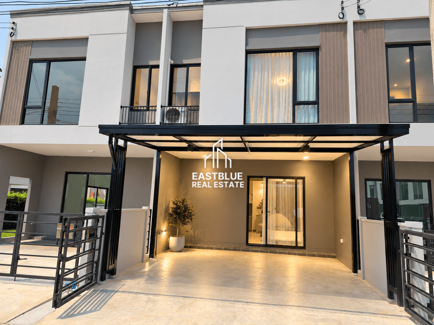 ให้เช่า ทาวน์เฮ้าส์ Pleno Sukhumvit - Bangna 3 · 3 ห้องนอน · 18 ตร.ม.